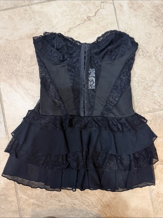 Windsor Dresses & Skirts - Windsor Black Lace Bustier Peplum Mini Dress